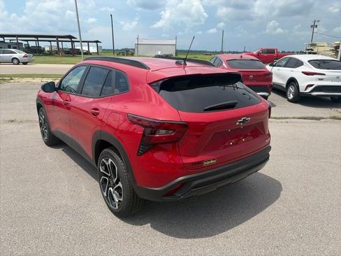 New 2026 Chevrolet Trax RS w/ Driver Confidence Package FWD image 4