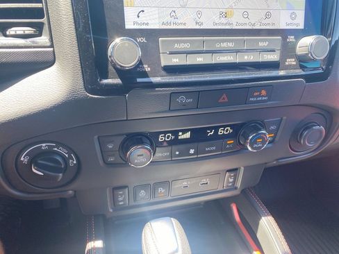 Used 2023 Nissan Frontier PRO-4X w/ Pro Convenience Package AWD/4WD image 19