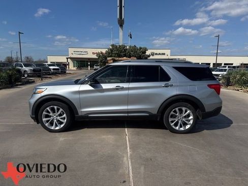 Used 2023 Ford Explorer Platinum w/ Technology Package image 1