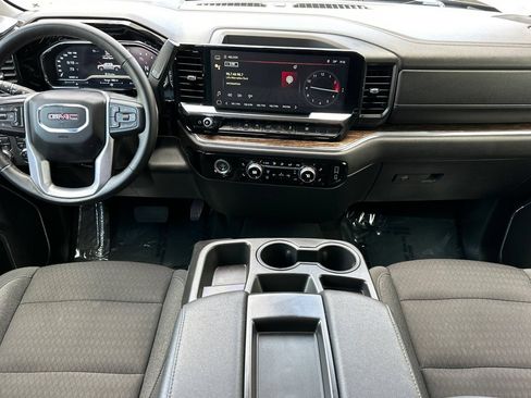 Used 2024 GMC Sierra 1500 Elevation AWD/4WD image 16