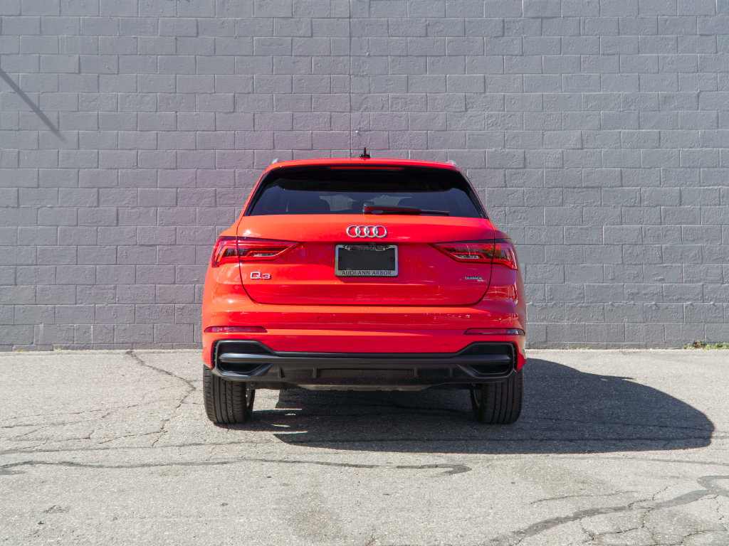 Used 2020 Audi Q3 2.0T Premium Plus w/ Premium Plus Package AWD/4WD image 6
