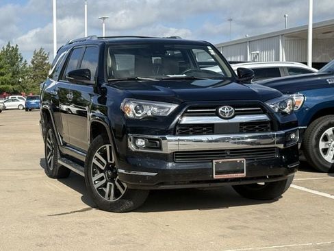 Used 2024 Toyota 4Runner Limited AWD/4WD image 2