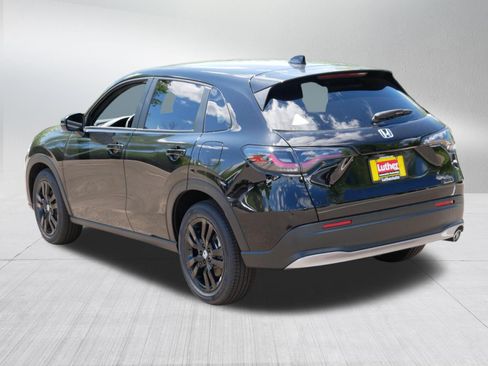 Certified 2026 Honda HR-V Sport image 5