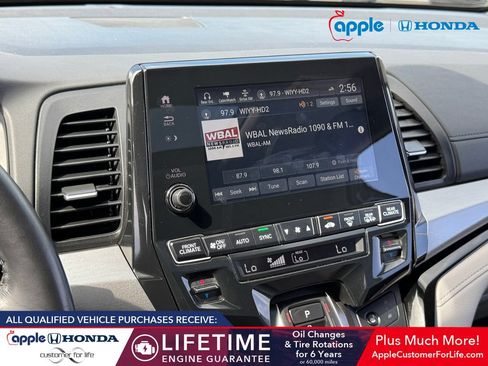 Used 2024 Honda Odyssey Touring image 12