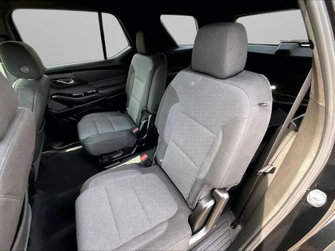 Used 2023 Chevrolet Traverse LT w/ LPO, Floor Liner Package AWD/4WD image 18