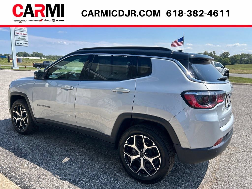 Used 2025 Jeep Compass Limited AWD/4WD image 4