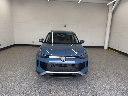 New 2026 Volkswagen Tiguan SE AWD/4WD image 8