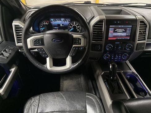 Used 2015 Ford F150 Lariat image 11