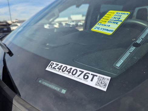 Used 2024 Chevrolet Silverado 1500 Custom image 9