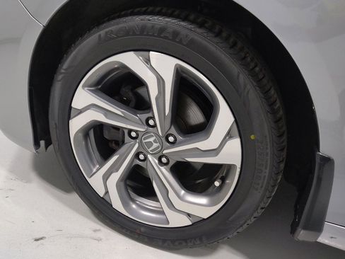 Used 2019 Honda Accord EX-L image 31