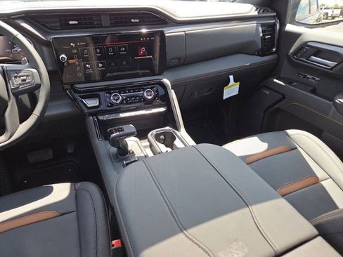 New 2026 GMC Sierra 1500 AT4 w/ AT4 Premium Package AWD/4WD image 35