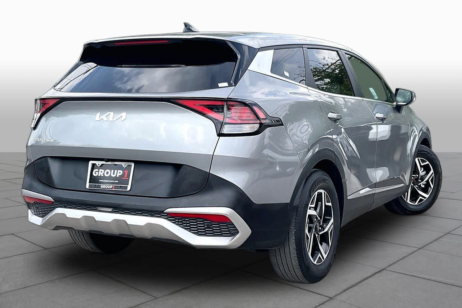 Used 2023 Kia Sportage LX FWD image 12