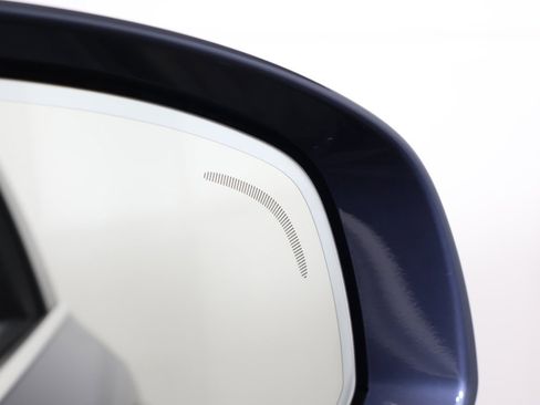 Used 2021 Volvo XC90 T6 Momentum w/ Climate Package image 45