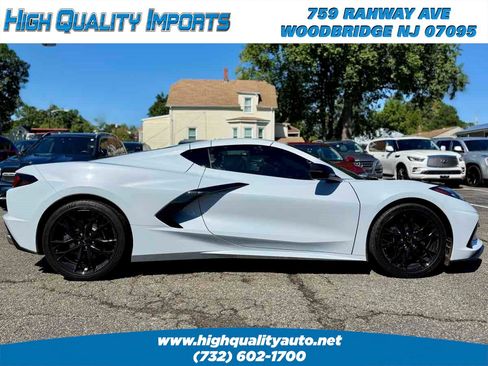 Used 2024 Chevrolet Corvette Stingray Coupe w/ 1LT RWD image 9