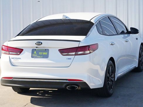 Used 2017 Kia Optima LX w/ Value Package image 47