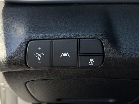 Used 2023 Hyundai Elantra SEL w/ Convenience Package FWD image 19