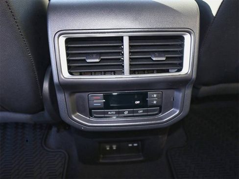 New 2026 Volkswagen Atlas SE AWD/4WD image 18