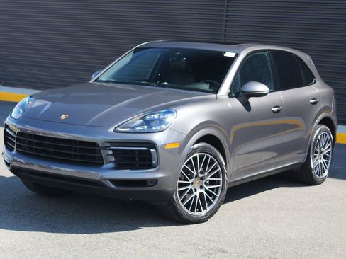 Used 2020 Porsche Cayenne AWD/4WD image 1