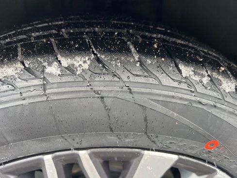 Certified 2024 Nissan Altima 2.5 SV image 43