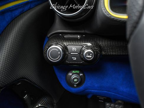 Used 2023 Ferrari 812 GTS image 12