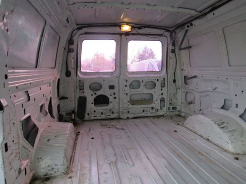 Used 2012 Ford E-250 and Econoline 250 w/ Commercial Cargo Van Pkg RWD image 19
