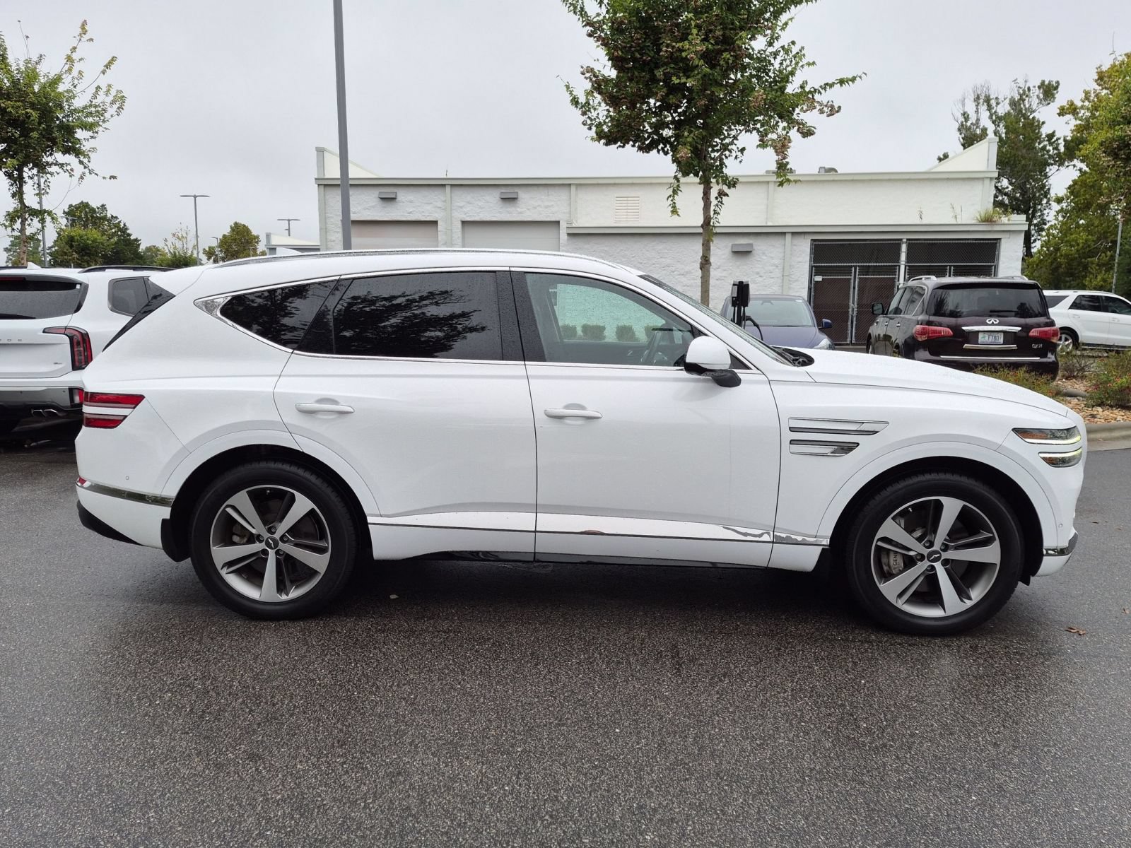 Used 2022 Genesis GV80 3.5T Advanced + AWD/4WD image 2