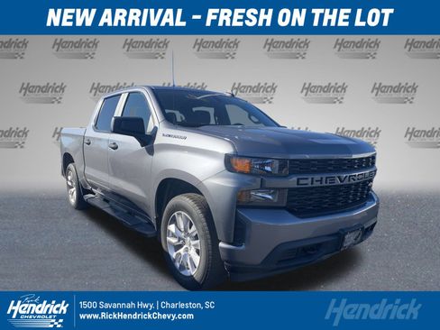 Certified 2022 Chevrolet Silverado 1500 Custom image 1