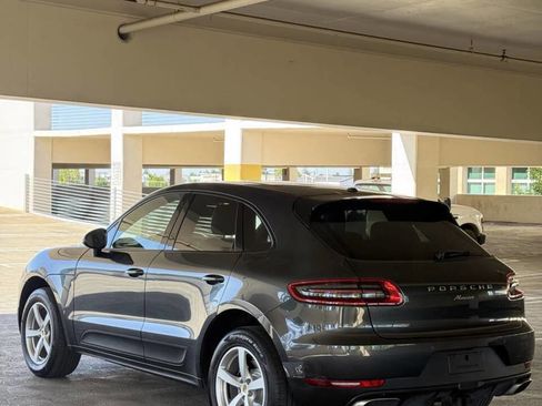Used 2017 Porsche Macan AWD/4WD image 5
