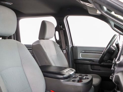 Used 2022 RAM 2500 Big Horn w/ Cold Weather Group image 26