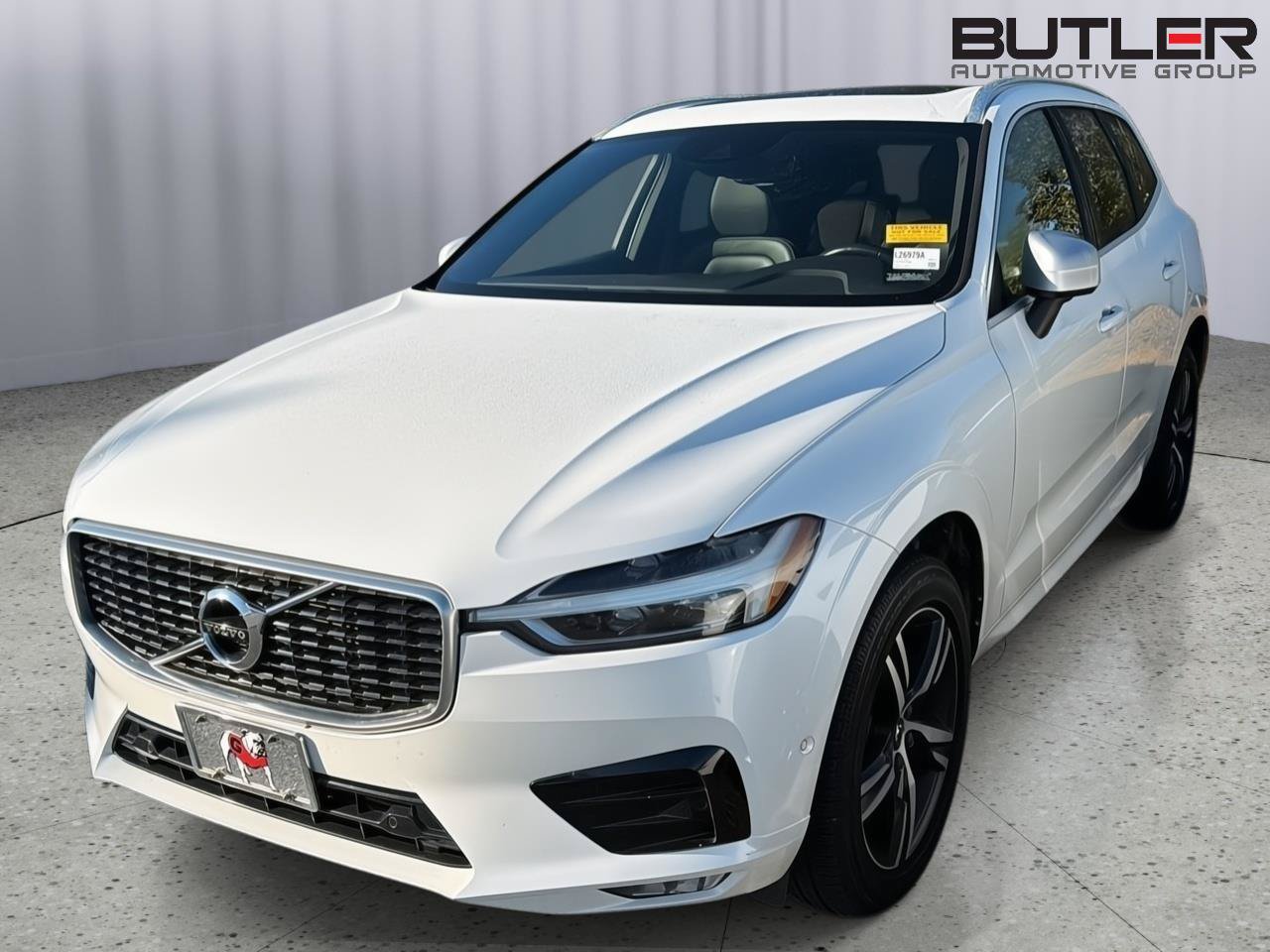 Used 2019 Volvo XC60 T6 R-Design w/ Protection Package AWD/4WD image 2