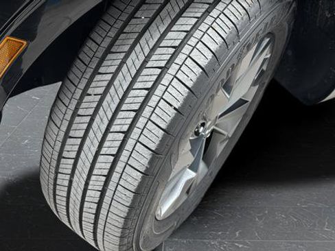 Used 2025 Kia Sportage SX Prestige image 30