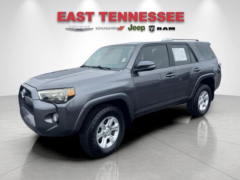 Used 2018 Toyota 4Runner SR5 Premium image 7