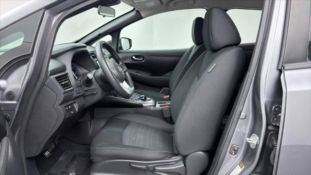 Used 2025 Nissan Leaf S FWD image 14
