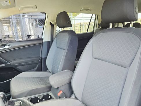 Used 2018 Volkswagen Tiguan S FWD image 15