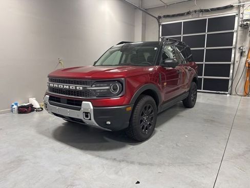 Used 2025 Ford Bronco Sport Badlands w/ Badlands Tech Package AWD/4WD image 2
