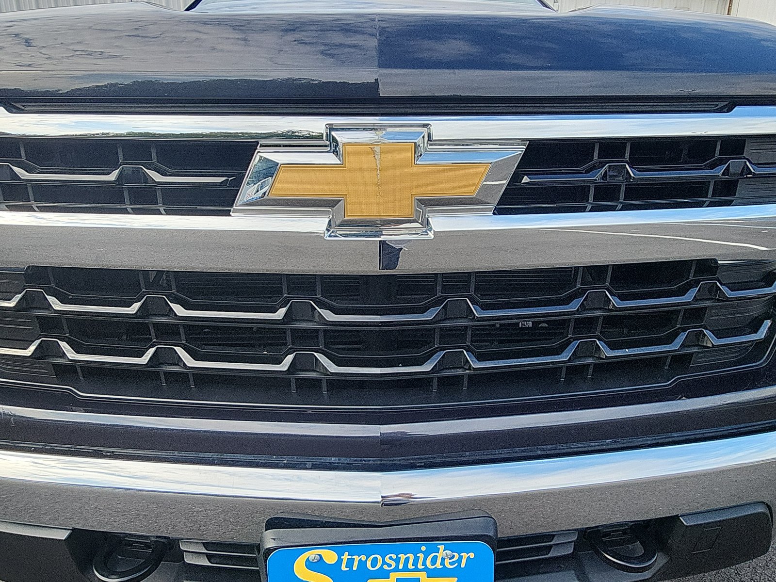 Used 2024 Chevrolet Silverado 1500 LT AWD/4WD image 14