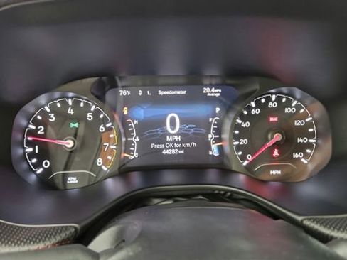 Used 2024 Jeep Compass Trailhawk image 11