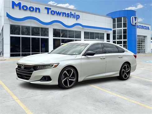 Used 2022 Honda Accord Sport image 3