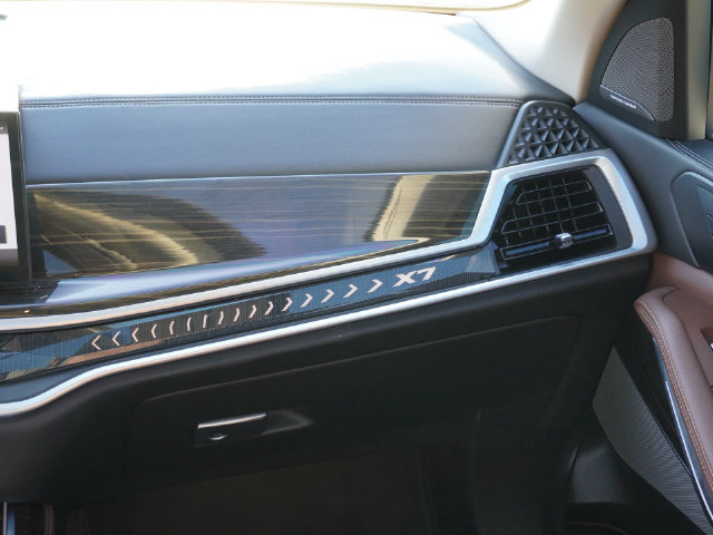 Used 2024 BMW X7 xDrive40i AWD/4WD image 28