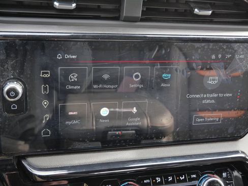 Used 2025 GMC Sierra 2500 AT4 image 42