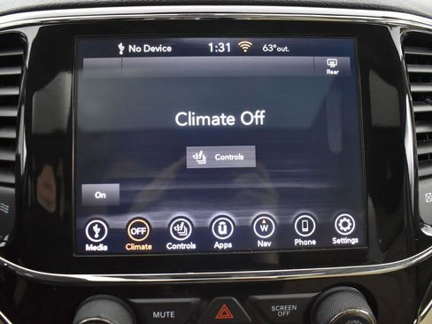 Used 2021 Jeep Grand Cherokee Limited image 20