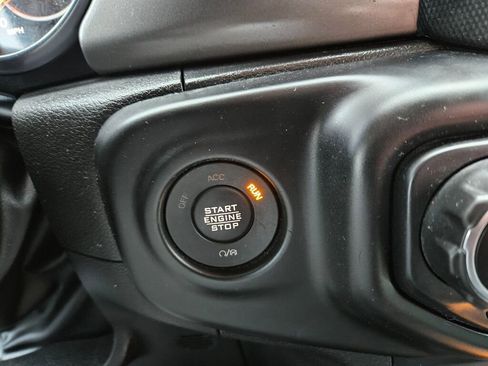 Used 2022 Jeep Wrangler Sport S image 22