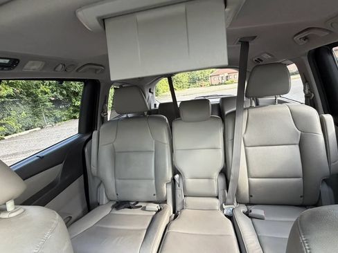 Used 2014 Honda Odyssey Touring image 18