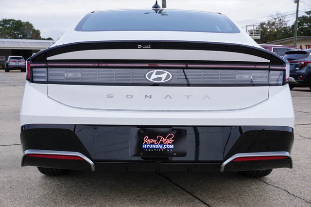 New 2026 Hyundai Sonata SEL FWD image 6
