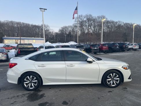 Used 2022 Honda Civic LX image 5