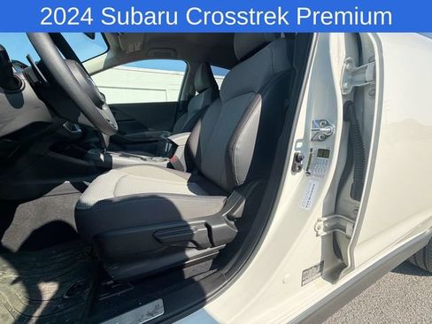 Used 2024 Subaru Crosstrek 2.5i Limited AWD/4WD image 13