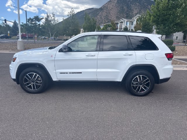 Used 2020 Jeep Grand Cherokee Trailhawk w/ Trailhawk Luxury Group AWD/4WD image 6