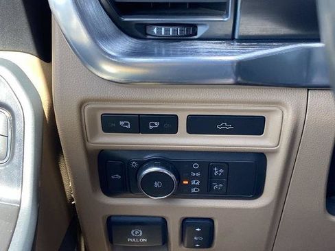 Used 2021 Ford F150 Lariat w/ Equipment Group 502A High AWD/4WD image 14