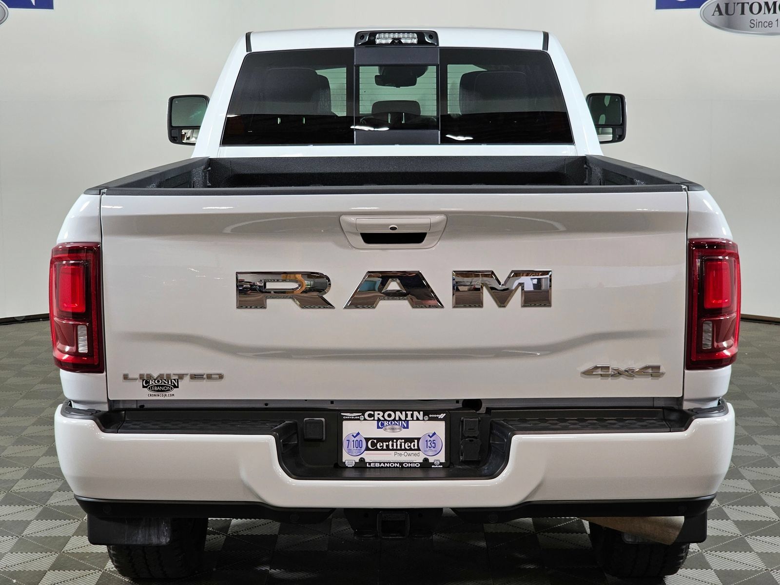 Used 2025 RAM 3500 Limited AWD/4WD image 36