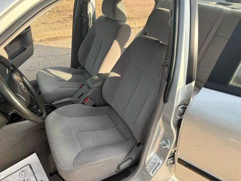 Used 2003 MAZDA Protege FWD image 31